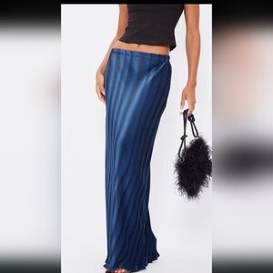 NWT Plus blue maxi size 18